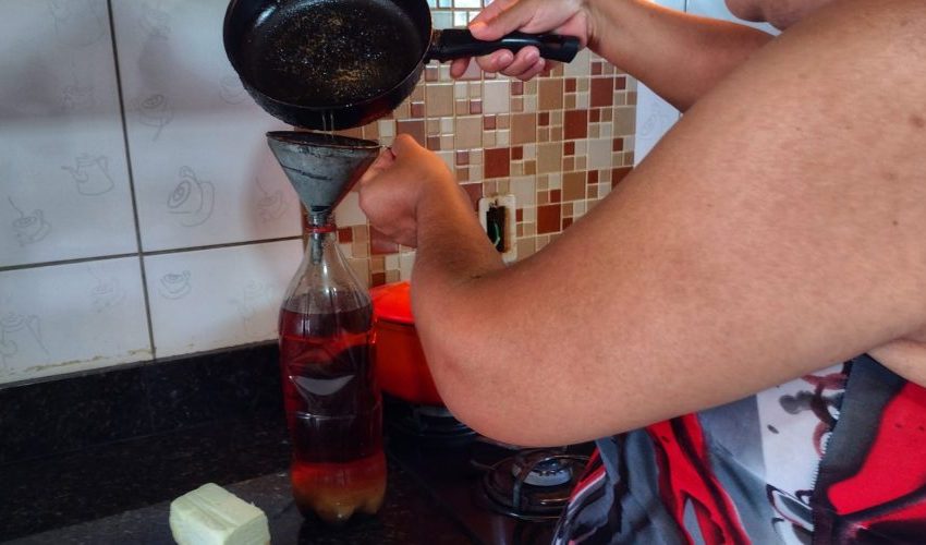  Joinville possui ações de conscientização sobre descarte de óleo velho de cozinha