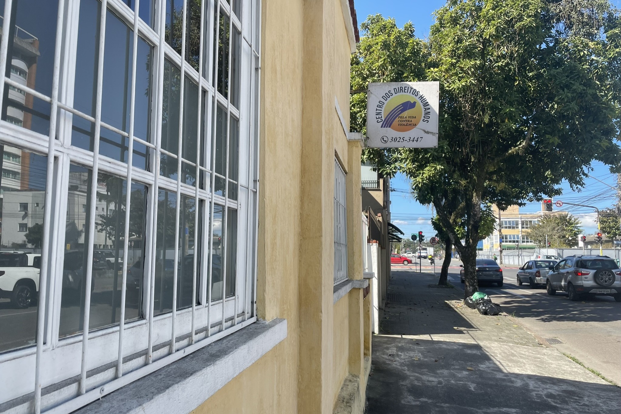 Foto da fachada do Centro dos Direitos Humanos de Joinville (CDH Joinville)