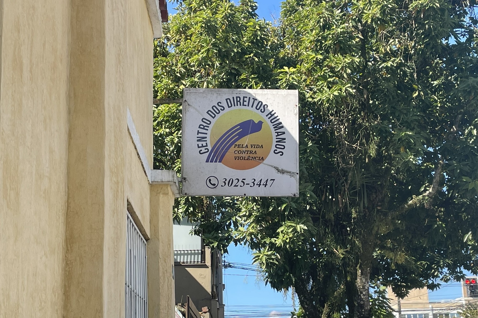 Placa do CDH Jonville (Centro dos Direitos Humanos de Joinville)