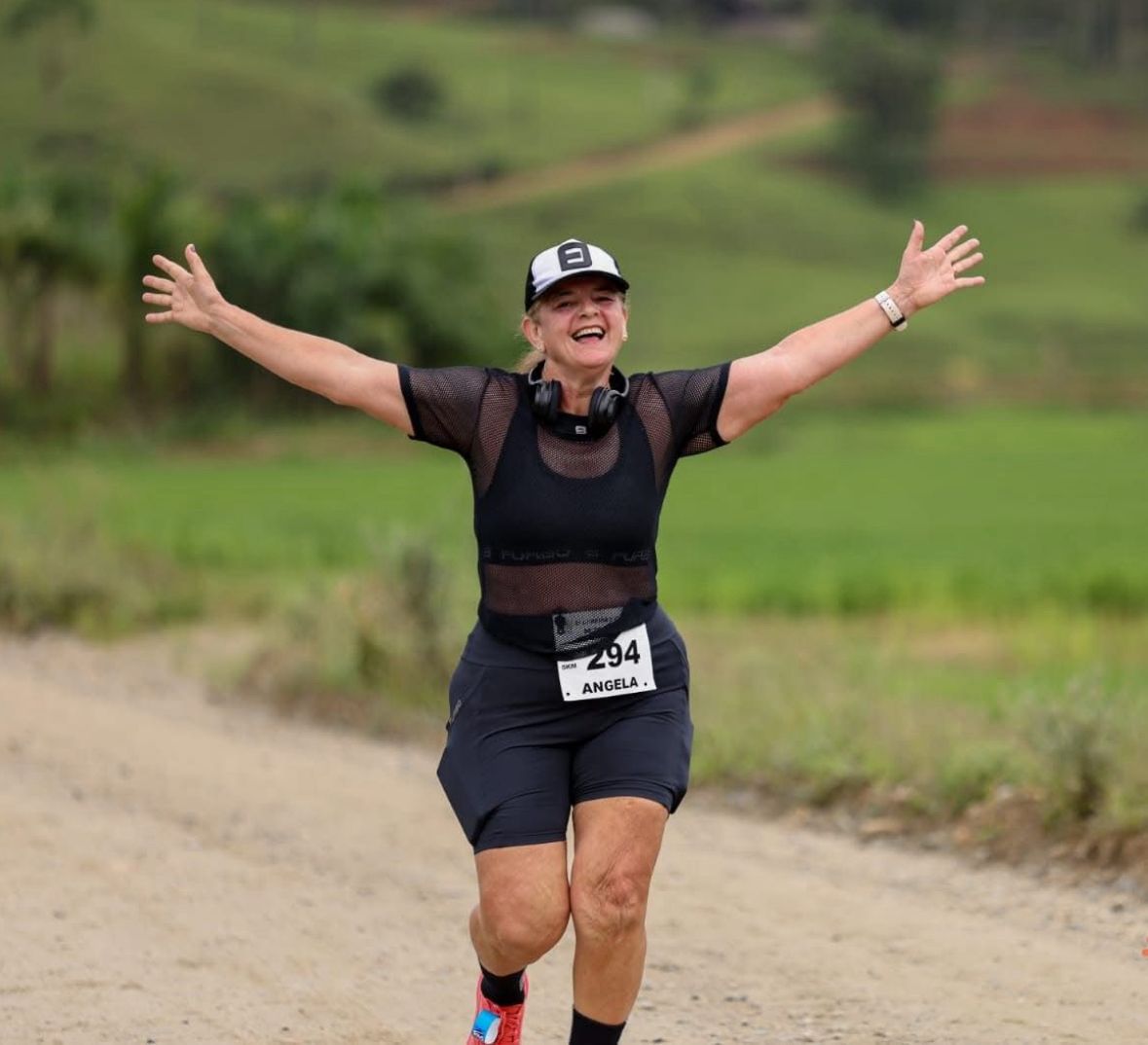 Angela Thop em uma prova de corrida