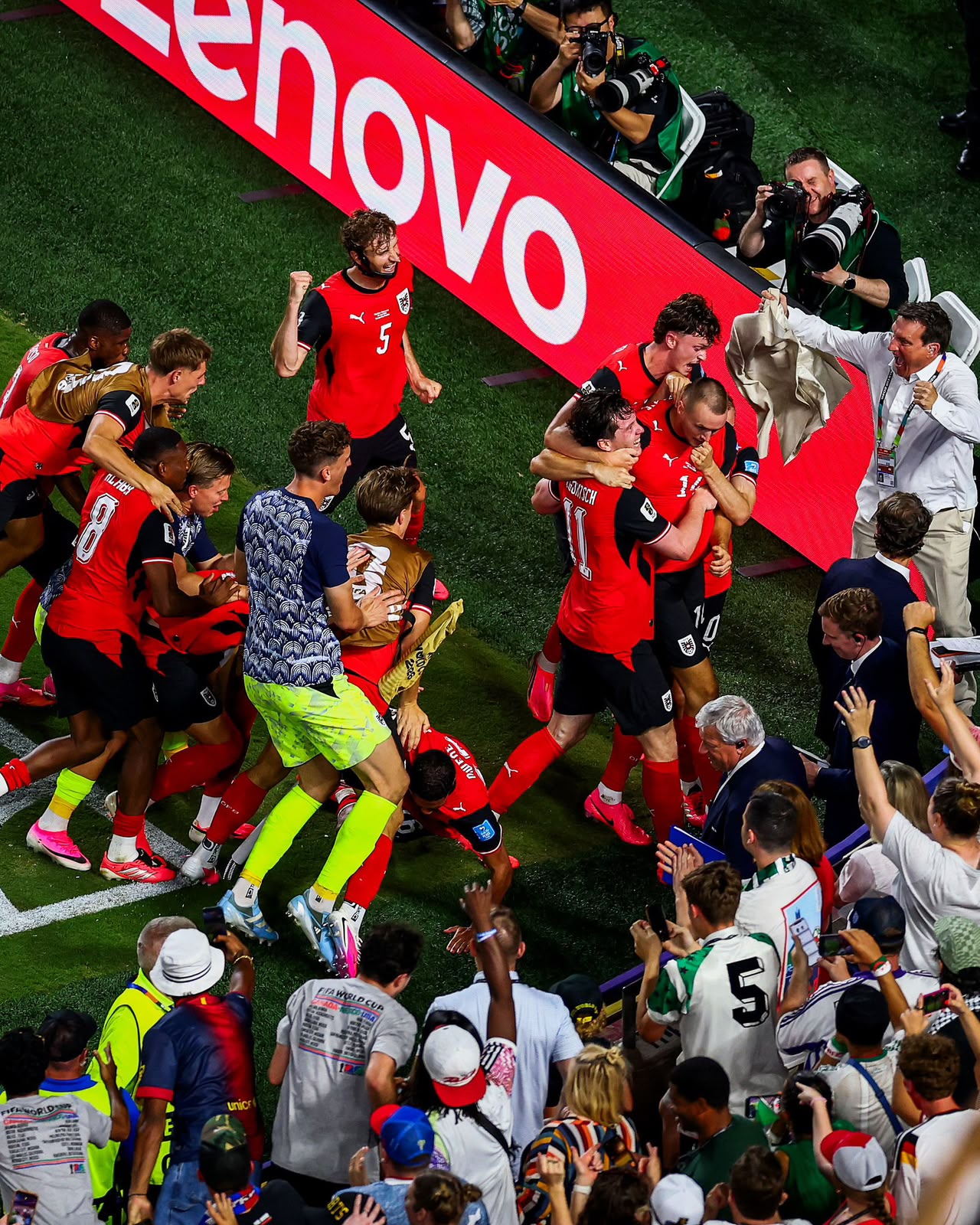 Sasa Kalajdzic marcou o gol do 3 a 3 que garantiu a Áustria no mata-mata da Copa do Mundo