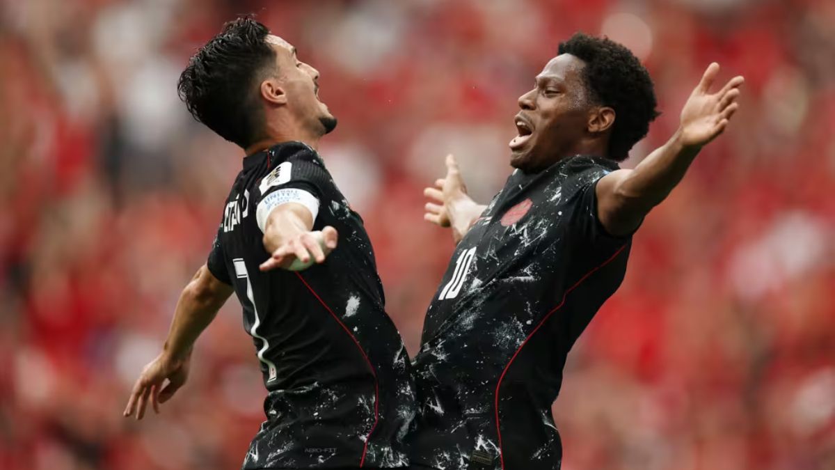 jogadores do canadá em campo