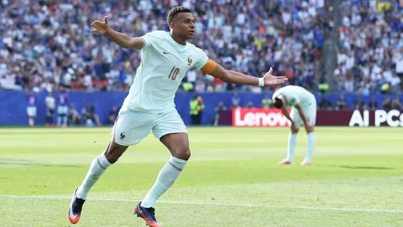  Mbappé brilha, França elimina Marrocos e é a primeira semifinalista da Copa do Mundo