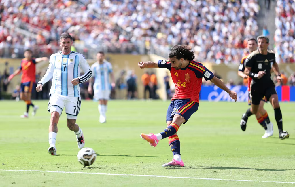 Marc Cucurella, um dos destaques da seleção espanhola