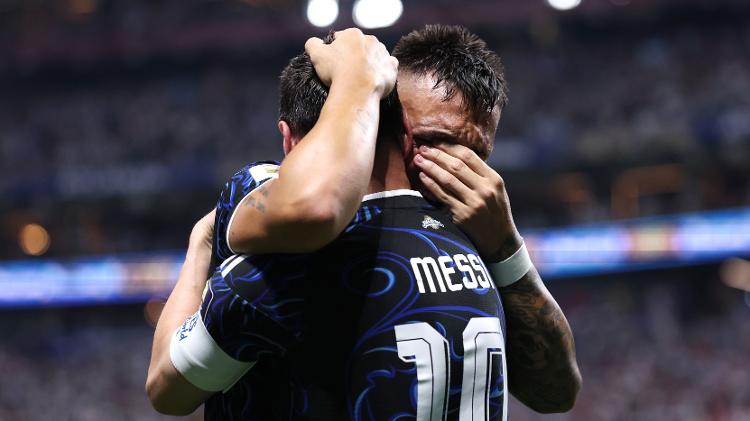 Lautaro Martínez se emociona e profetiza gol da classificação da Argentina