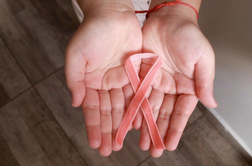  Combate ao câncer de mama vai além do Outubro Rosa